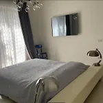 Modern Luxury Pool House Dom wakacyjny