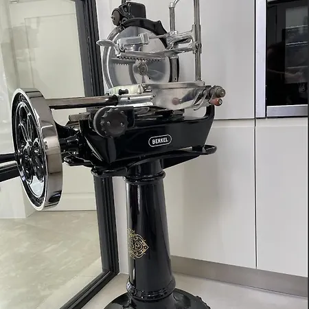 Modern Luxury Pool House * Řím