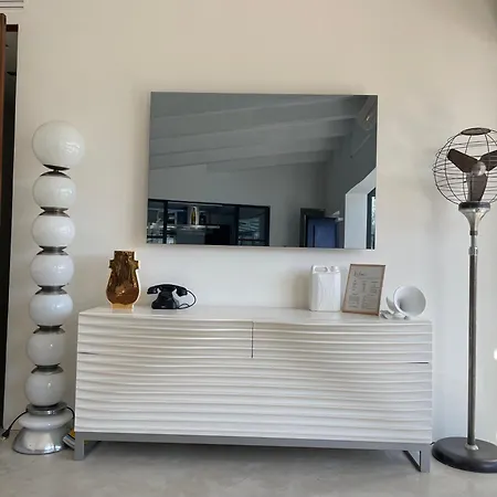 Modern Luxury Pool House Roma