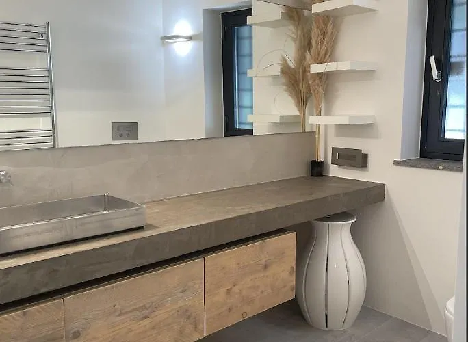 Modern Luxury Pool House Hébergement de vacances Rome