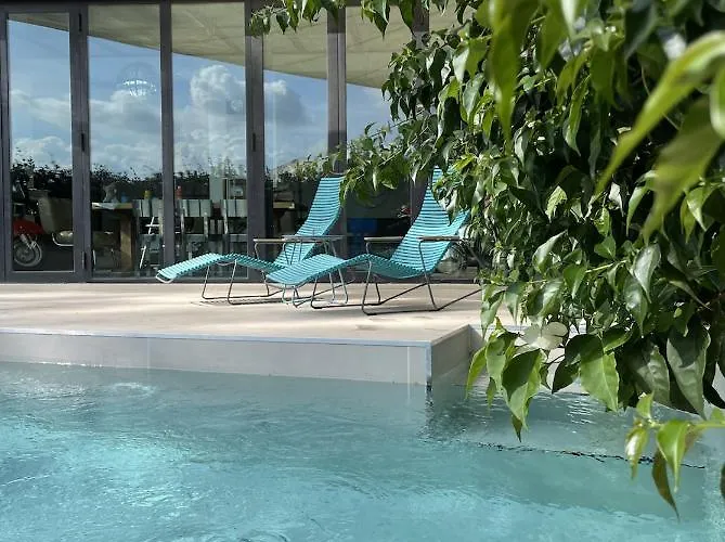 Hébergement de vacances Modern Luxury Pool House *