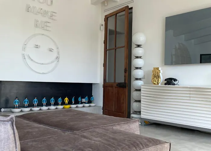 Modern Luxury Pool House Hébergement de vacances