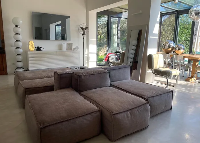 Modern Luxury Pool House Hébergement de vacances