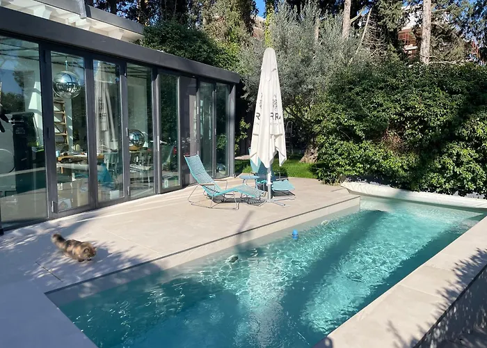 Modern Luxury Pool House Hébergement de vacances Rome