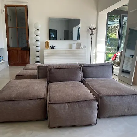 Modern Luxury Pool House בית נופש *