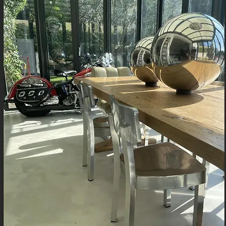 Ferienhaus Modern Luxury Pool House